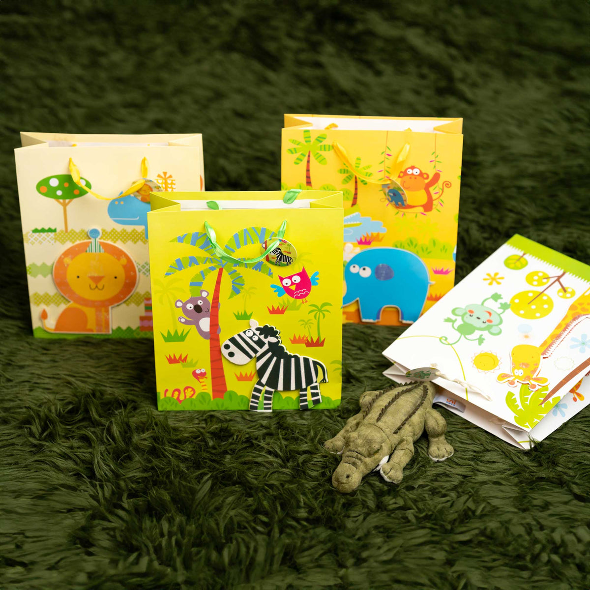 3D Jungle Animal Gift Bags - Pack Of 4, Assorted Designs, (Sizes Available)