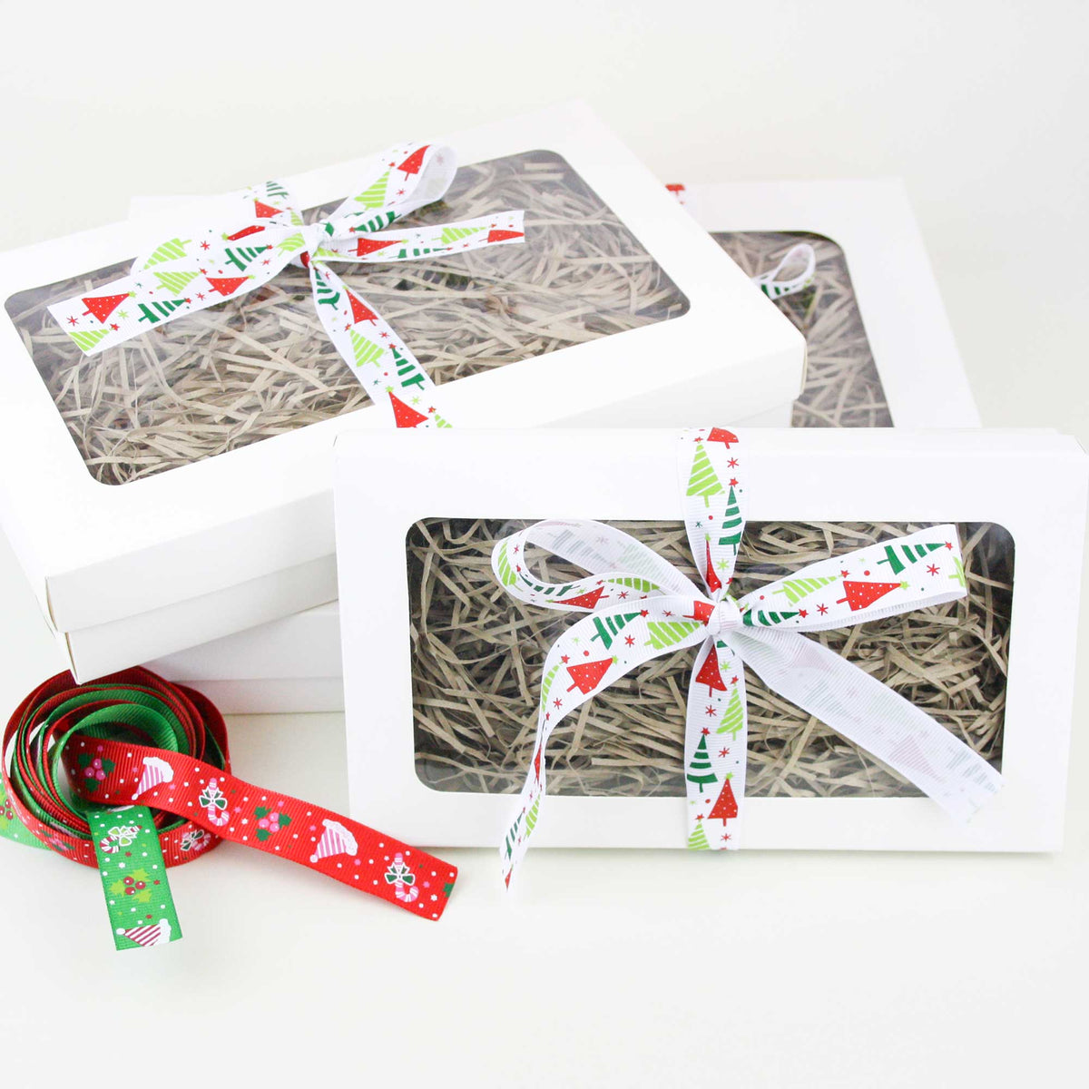 Rectangle White Kraft Gift Boxes with Christmas Ribbon Pack of 12 (Sizes Available)