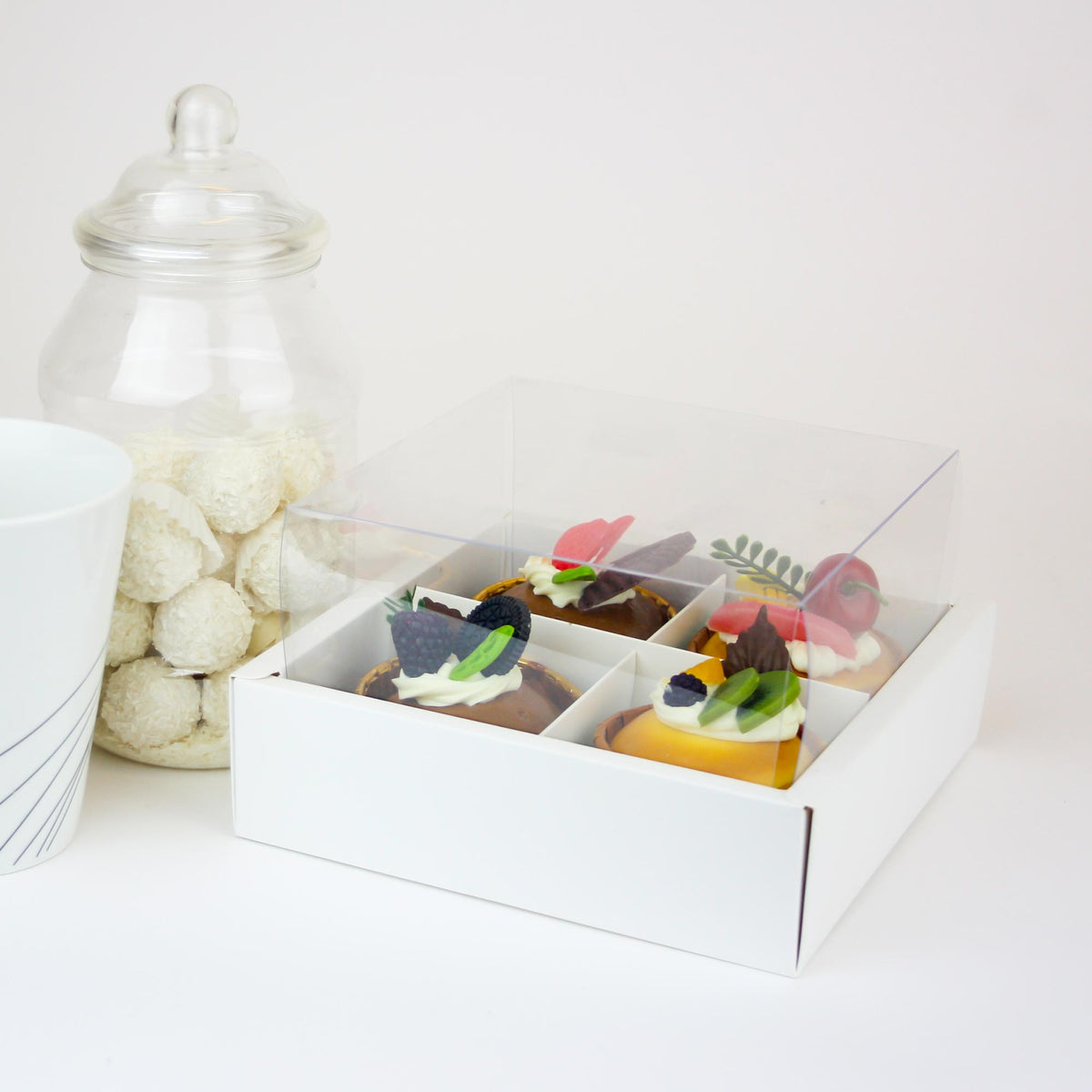 Transparent Lid Pastry Boxes with Removable Compartments Pack of 12 (Holds 4 Cupcakes)